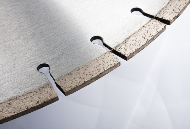 花崗巖大板加工流程及花崗巖鋸片鋸機介紹！