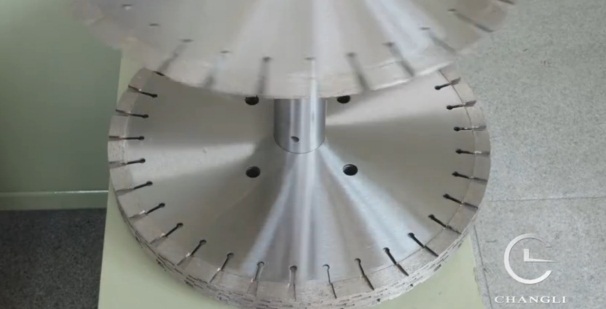 石材使用石材切割鋸片加工后，這些護(hù)理細(xì)節(jié)要注意！